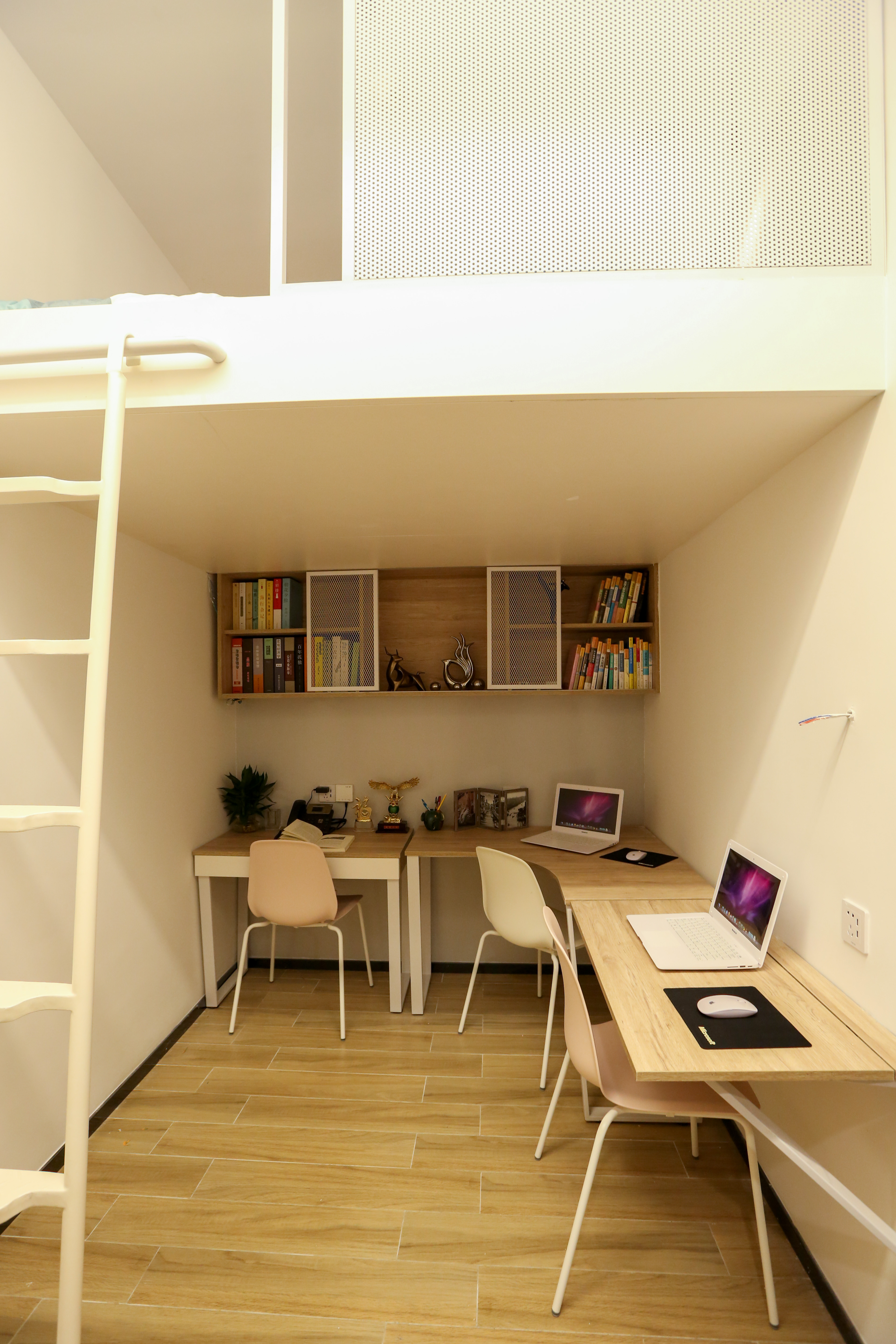 上层床房间3 - 副本.jpg