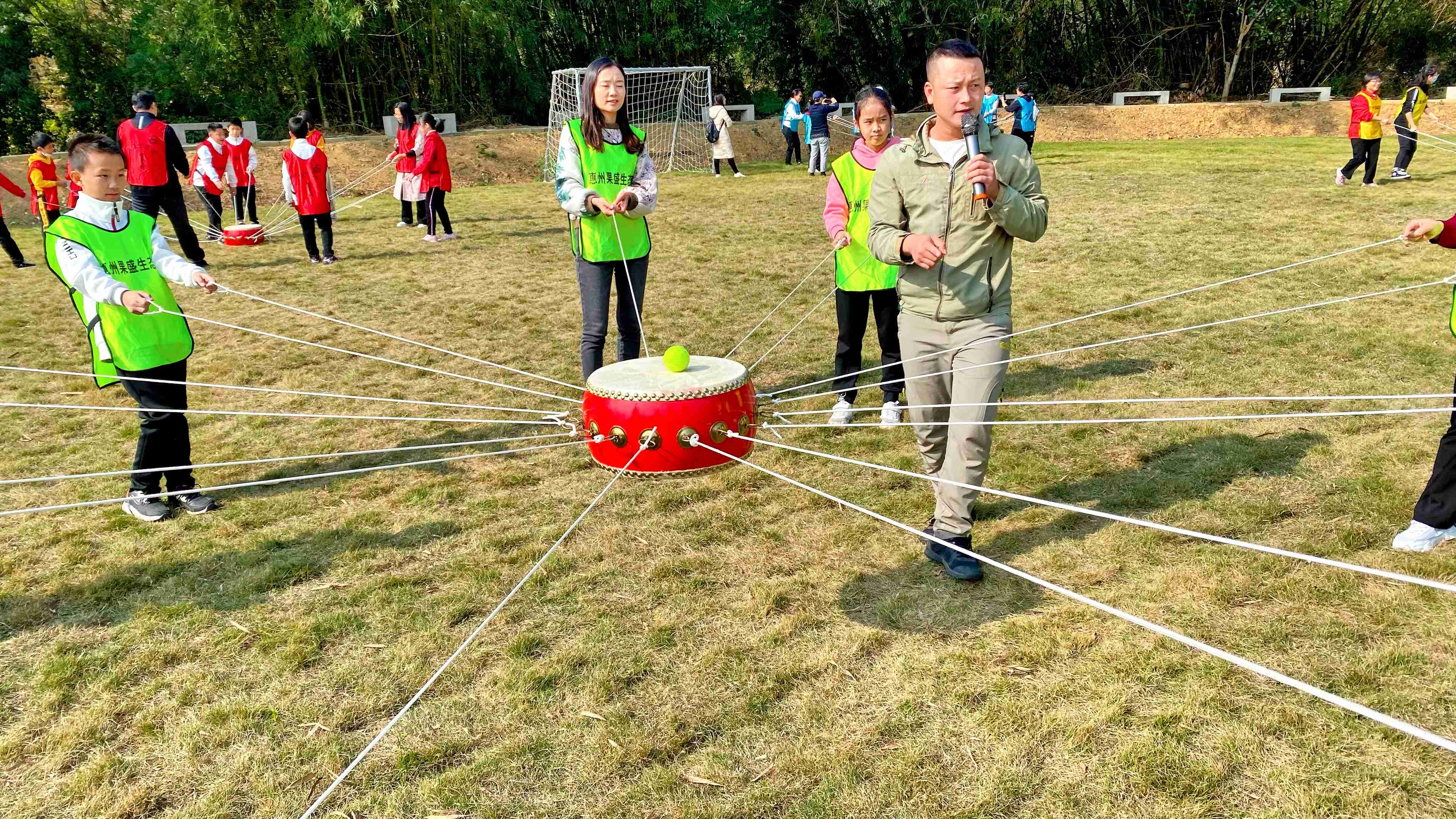 团建 击鼓颠球2.jpg